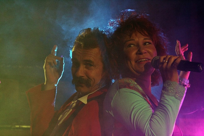 Selät vastakkain
"Kaksi lensi yli käenpesän..."
Avainsanat: Freeman Virve Rosti Menneisyyden Vangit