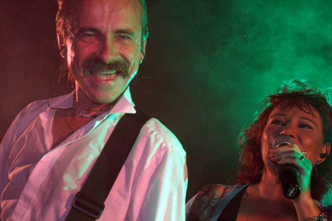 Virve ja Freeman
Avainsanat: Virve Rosti Freeman Leo Friman virnistää savu Menneisyyden vangit Kun Chicago kuoli