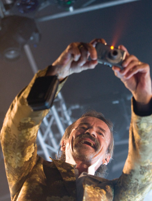 Kuvaaja
Kuvaava otos Freemanista
Avainsanat: Menneisyyden Vangit menkkarit Meripäivät Kotkan Freeman naurattaa hauskaa