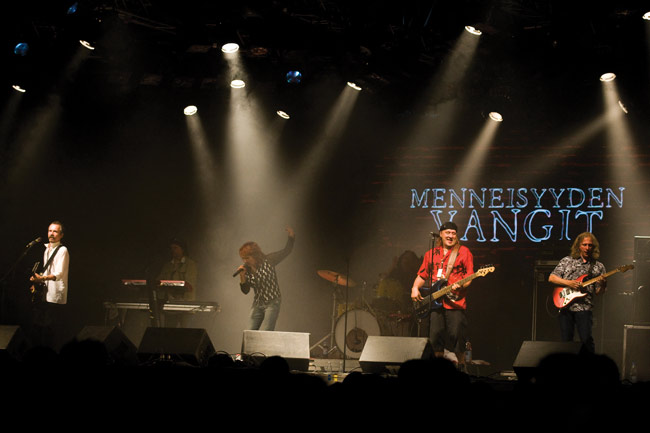 Menkkarit 2008
Kotkan Meripäivät
Avainsanat: Menneisyyden Vangit menkkarit Meripäivät Kotkan Virve Rosti Freeman Rami Hillilä Hanski Rantala Jussi Aaltonen Kuja Salmi