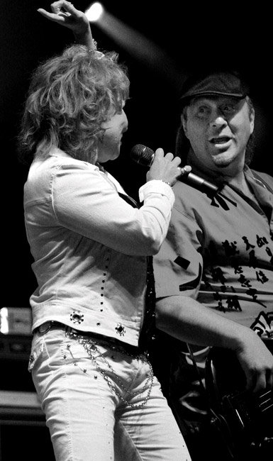 Virve ja Hanski
Avainsanat: Menneisyyden Vangit Meripäivät Kotka Virve Rosti Hanski Rantala vanhat hitit 