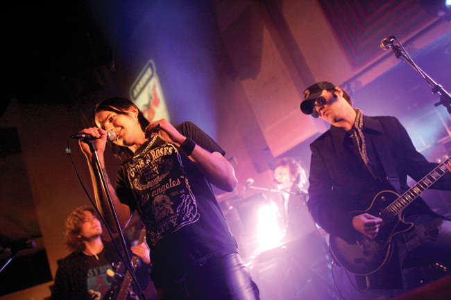 Carmen Gray
Nicklas, Pete ja Lappe vauhdissa.
Avainsanat: Carmen Gray Nicklas Lappe Pete bändi rock NRJ Music Tour