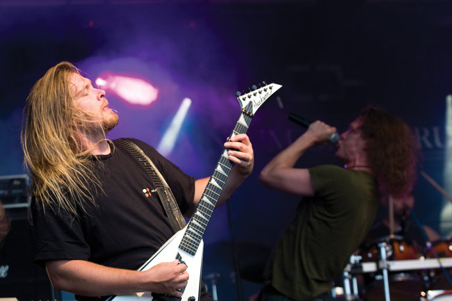 Kenot
Avainsanat: Omnium Gatherum Dark River festival Kotka Kymi Honkala 