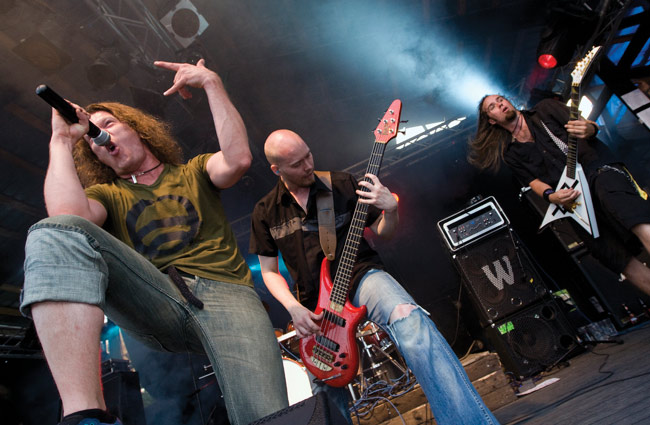 New World Shadows
Omnium Gatherum 2010
Avainsanat: Omnium Gatherum Dark River festival Kotka Kymi Honkala Jukka Pelkonen Markus Vanhala Toni Mäki