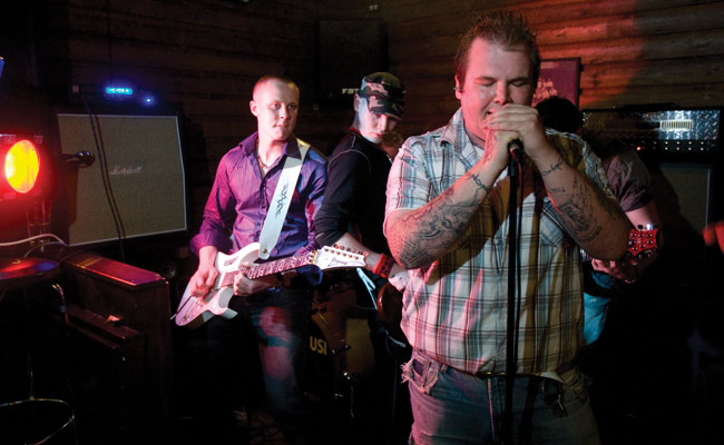 Paha Susi 2011
Hovi Pub, Kotka
Avainsanat: Paha Susi Hovi Pubi Kotka