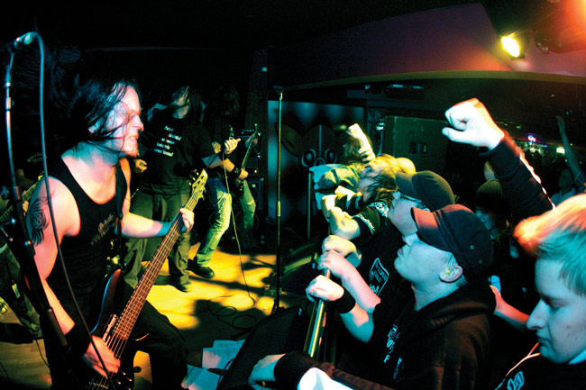 Live
Pain Confessor
Avainsanat: Pain Confessor Markku Make Kivistö yleisö death metal thrash Parasta elämässäni on kunnon seksi Hamina yleisö live Live
Pain Confessor
Avainsanat: Pain Confessor Markku Make Kivistö yleisö death metal thrash Parasta elämässäni on kunnon seksi Hamina yleisö live