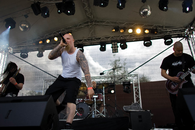 Kaaosta Koria-Rollissa
Perfect Chaos, Koria, Elimäki 2007.
Avainsanat: Perfect Chaos Koria-Roll Elimäki nyrpeä vihainen aggressiivinen Aki Häkkinen laulaja near-death metal Kaaosta Koria-Rollissa
Perfect Chaos, Koria, Elimäki 2007.
Avainsanat: Perfect Chaos Koria-Roll Elimäki nyrpeä vihainen aggressiivinen Aki Häkkinen laulaja near-death metal