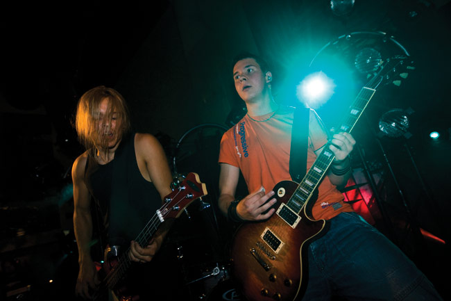 Rock'n'roll -hengessä...
Avainsanat: Pete Parkkonen Amarillo Kotka Ilari Hämäläinen Rock'n'roll -hengessä...
Avainsanat: Pete Parkkonen Amarillo Kotka Ilari Hämäläinen