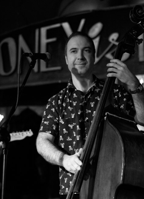 ÐÐ»ÐµÐºÑÐ°Ð½Ð´Ñ€ ÐšÐ°Ñ€Ð½Ð°Ð·Ð¾Ð²
(Alexander Karnazov)
Avainsanat: Phantoms Rockabilly rock'n'roll cover Pietari Saint Petersburg Venäjä venäläinen russian Money honey kontrabasso
