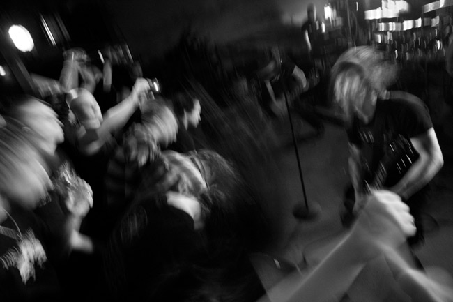 Mosh
Avainsanat: Profane Omen Kesto-klubi Kairo Kotka mosh heilua heiluttaa