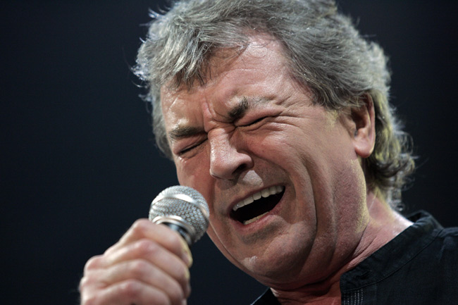 Sometimes I feel like screaming
Hevikirkumisten alkulähden ja esikuva, Ian Gillan 2006.
Avainsanat: Deep Purple Ian Gillan sometimes I feel like screaming child in time Space truckin' Black Sabbath