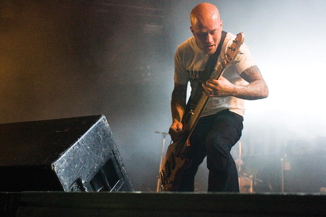 Josse
Avainsanat: Raised Fist Jurassic Rock Mikkeli Visulahti ruotsi ruotsalainen Marco Eronen Daniel Holmberg Matte Modin Andres Josse Johansson Alexander Alle Rajkovic mustavalkoinen