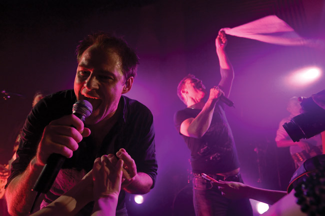 Jussi laulaa, Ressu liputtaa
Ressu ja Jussi, Amarillo, Kotka 2010
Avainsanat: Ressu ja Jussi Amarillo Kotka