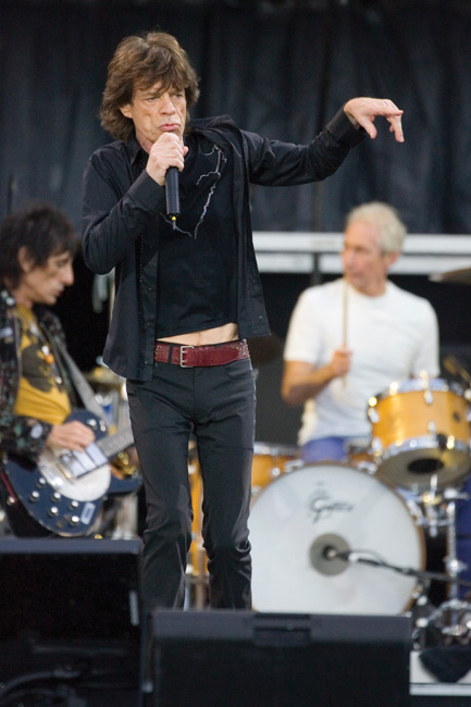 Mick, Ron and Crharlie
Helsinki 2007.
Avainsanat: Rolling Stones olympiastadion Helsinki rock-legenda bigger bang tour Mick Jagger Ron Wood Charlie Watts rummut rumpali satisfaction it's only rock'n'roll