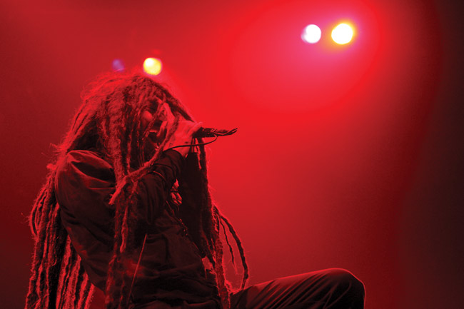 Brian Fair
Helsinki 2007
Avainsanat: Shadows Fall Black Crusade Helsinki Jäähalli Brian Fair pitkätukka rastat 