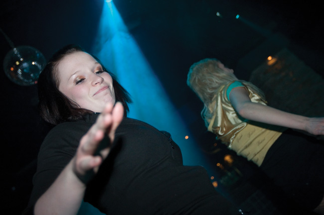 Asenteella
Avainsanat: Shake dolls tanssiryhmä showtanssi kaunis seksikäs bepop kotka Netta