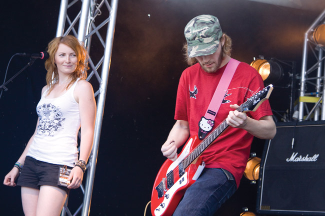 Hyvin se vetää
Snipe Drive, Dark River festival, Kotka 2009.
Avainsanat: Snipe Drive Dark River festival Kotka Kymi Honkala 