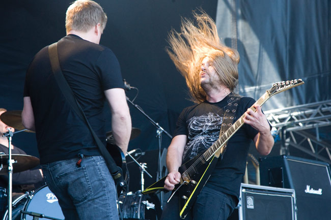 Tukka pystyssä 
Stone
Avainsanat: Stone Get Stoned Sauna open air metal festival Tampere Roope Latvala