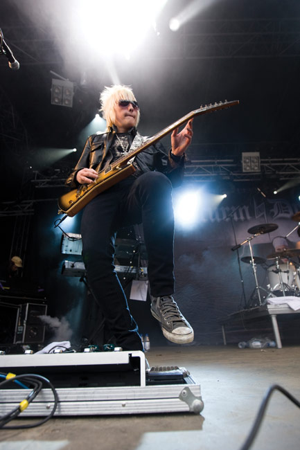Tästä lähtee
Alex Ivars
Avainsanat: Sturm und Drang Sauna open air metal festival Tampere Alex Ivars