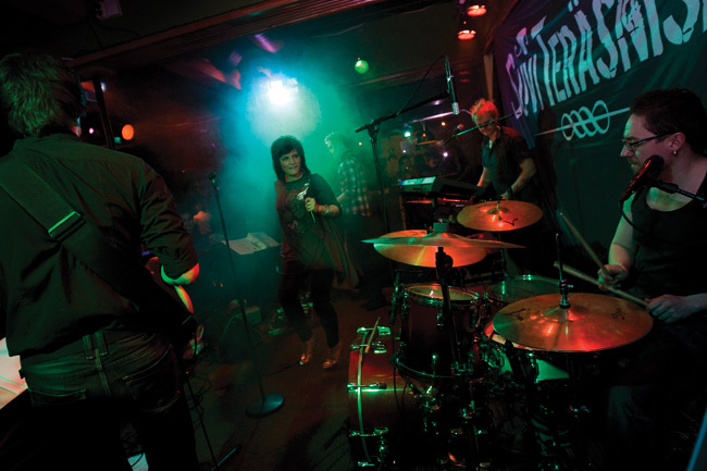 Lavameininki
Mulligan's, Kouvola 2009.
Avainsanat: Suvi Teräsniska Kouvola Mulligan's Hento kuiskaus lava