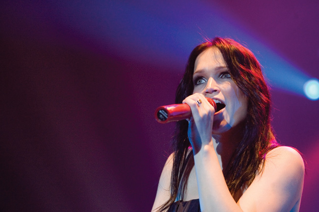 Tarja Turunen
Avainsanat: Tarja Turunen ex-Nightwish kaunis seksikäs suloinen valloittava säteilevä Sami Hyypiä Areena Kuusankoski 
