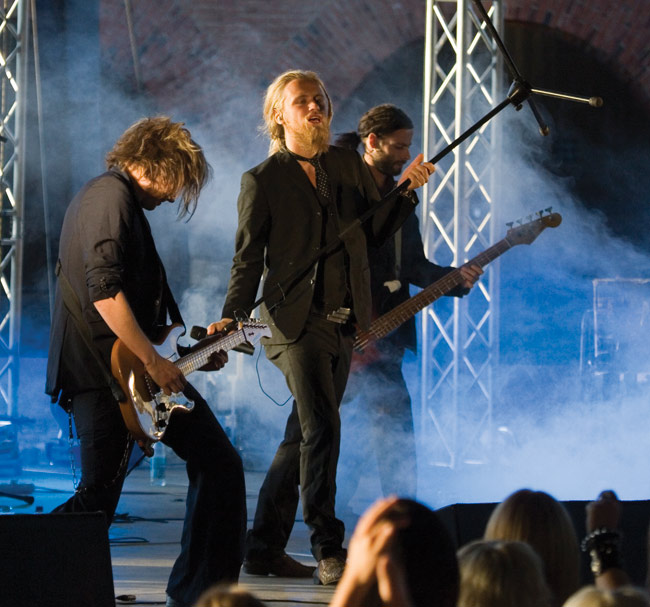 Gary, Jimi ja Toni
Avainsanat: Technicolour Jimi Pääkallo Gary Keskinen Toni Hintikka can i get to heaven hamina bastion rock savu