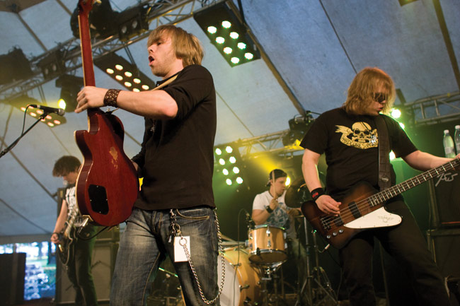 Kill it dead
Terror Twin, Kouvola 2008.
Avainsanat: The Terror Twin Kuovola taiteiden yö summer of rock kill it dead Judas Jones Lazy Matt Bozz Kill it dead
Terror Twin, Kouvola 2008.
Avainsanat: The Terror Twin Kuovola taiteiden yö summer of rock kill it dead Judas Jones Lazy Matt Bozz