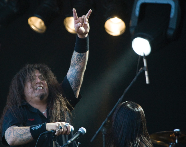 Chuck Billyn käsimerkki
Chuck Billy's sign
Avainsanat: Testament Sauna open air metal festival thrash metalli Chuck Billy käsimerkki sign