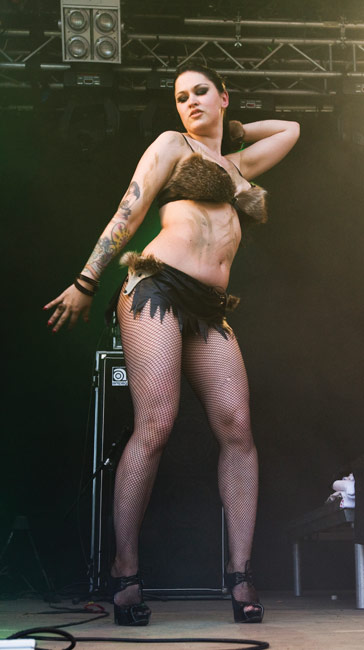 Tanssijatar
Thor
Avainsanat: Thor Jon Mikl kanadalainen canada Sauna open air metal festiva Tampere Finland tanssijatar seksikäs likainen