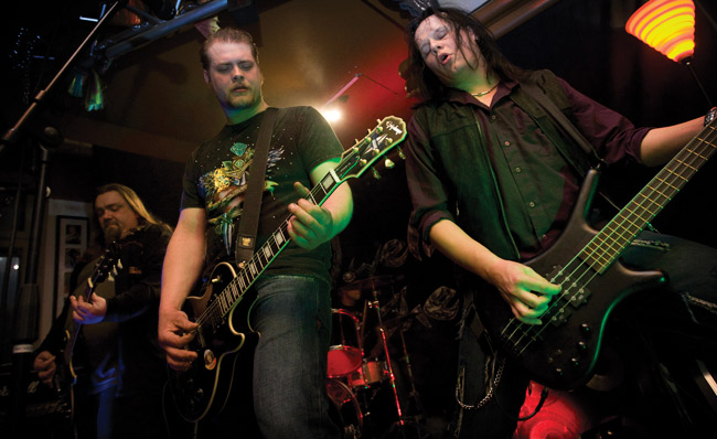 Lost souls
Twelve Inches, Back Room, Kotka 2009.
Avainsanat: Twelve Inches Back Room Kotka Juha Marko Pete Tuukka