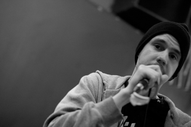 Mustavalkoinen
Tykopaatti
Avainsanat: Tykopaatti Kairo Kotka luopioisten luja rap pipo