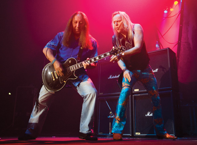 Demons and wizards
Mick Box and Bernie Shaw, Helsinki, Finland 2007.
Avainsanat: Uriah Heep Helsinki Jäähalli progressiivinen hard rock Bernie Shaw Easy living Mick Box
