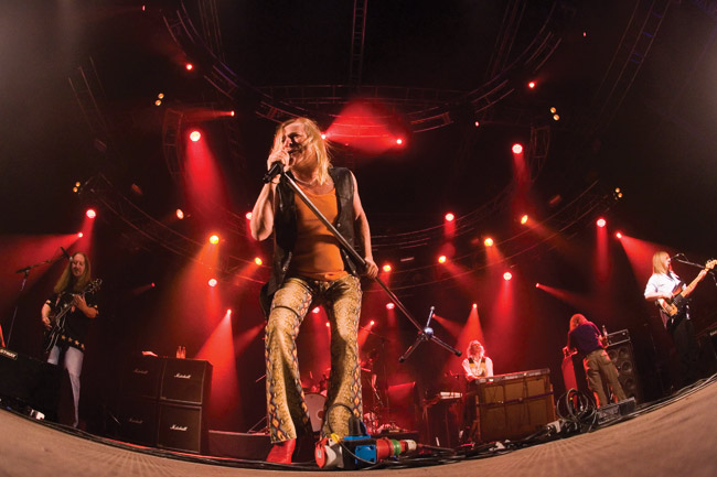 Fisheye view
Uriah Heep, Kotkan Meripäivät, Kotka, Finland 2007.
Avainsanat: Uriah Heep Bernie Shaw kova meno Trevor Bolder Phil Lanzon lava laajakulma lattia kalansilmä Mick Box 