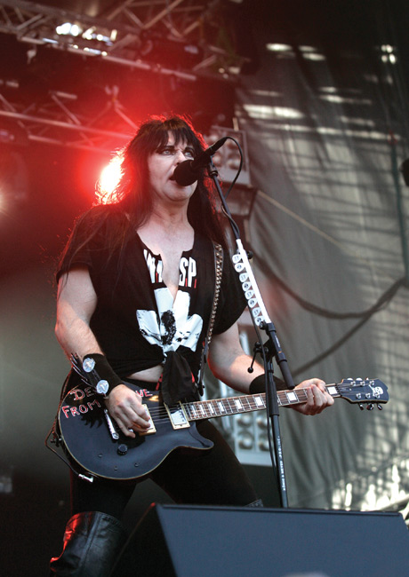 Blackie ja plekut
Avainsanat: W.A.S.P. wasp Blackie Lawless alkuperäisjäsen kitaristi-laulaja pleku plektra amerikkalainen