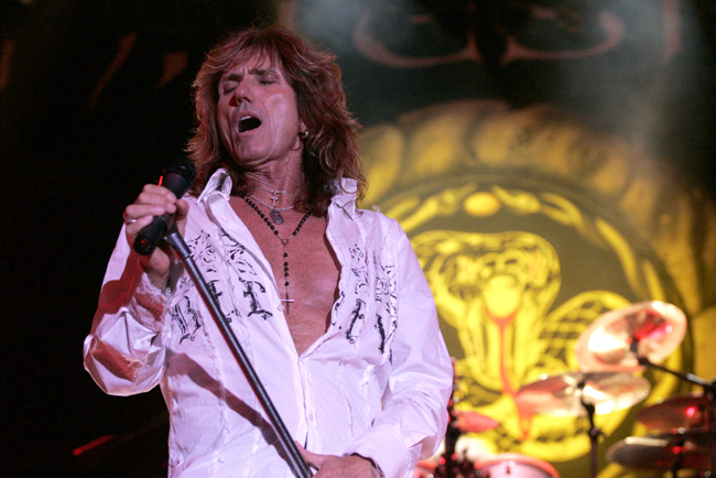 "Here I go again on my own..."
"Going down the only raod I've ever known"
Avainsanat: David Coverdale Whitesnake logo merkki käärme heavy hard rock hereI go again "Here I go again on my own..."
"Going down the only raod I've ever known"
Avainsanat: David Coverdale Whitesnake logo merkki käärme heavy hard rock hereI go again
