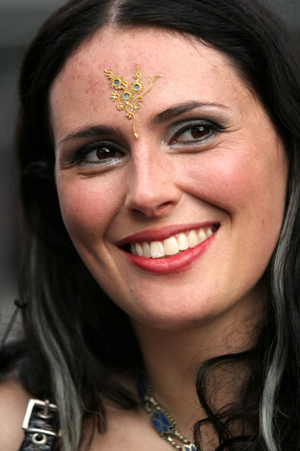 Sharon den Adel
Avainsanat: Sharon den Adel Within Temptation kaunis otsakoru kultalevy