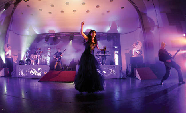 Within Temptation 2007
Kulttuuritalo, Helsinki 2007.
Avainsanat: Within Temptation Stephen van Haestregt Robert Westerholt Sharon den Adel Martijn Spierenburg Jeroen Van Veen kulttuuritalo koko bändi helsinki 2007
