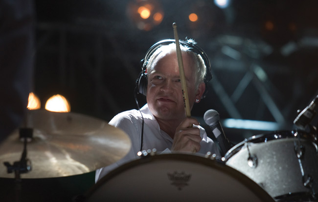 Kapulaa kalvoon
Ari Toikka
Avainsanat: Yö Kotkan Meripäivät Ari Toikka rumpali kapula