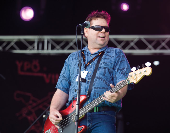 Jari Räsänen 2011
Avainsanat: Ypö-Viis Kotka rockfestival Jari Räsänen